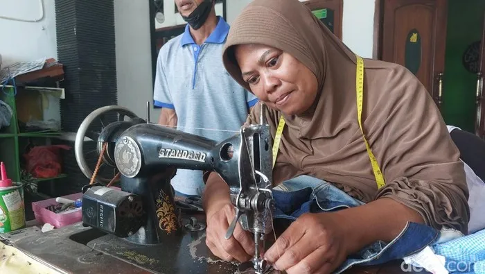 Menghidupkan Kain: Kisah Penjahit Cilacap yang Membuatmu Merasa Dijaga